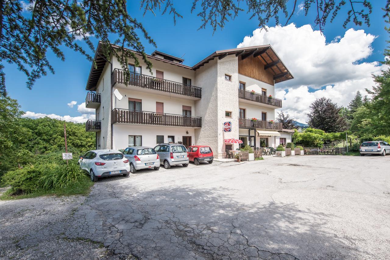 Albergo Cinzia Vattaro Esterno foto